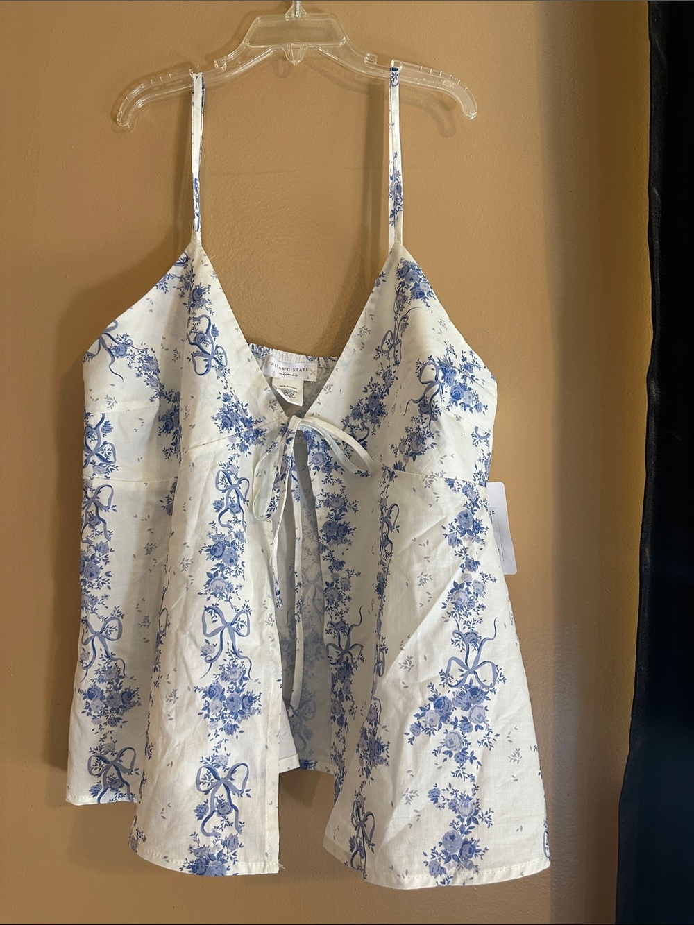 Altar'd State White and Blue Floral Tie-Front Camisole